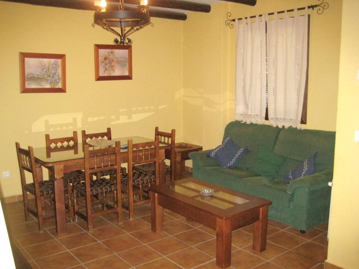 Charming House In Hornachuelos With Shared Pool מראה חיצוני תמונה